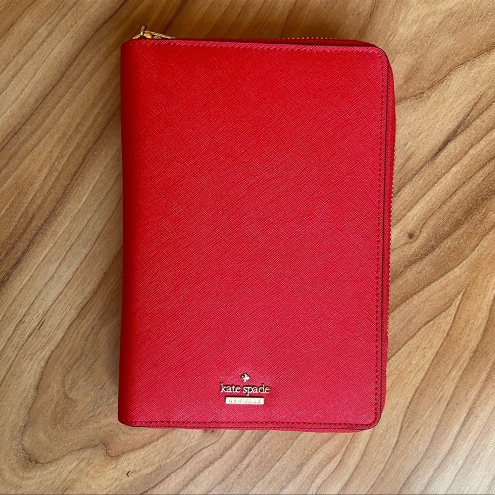 ISO RED KATE SPADE AGENDA